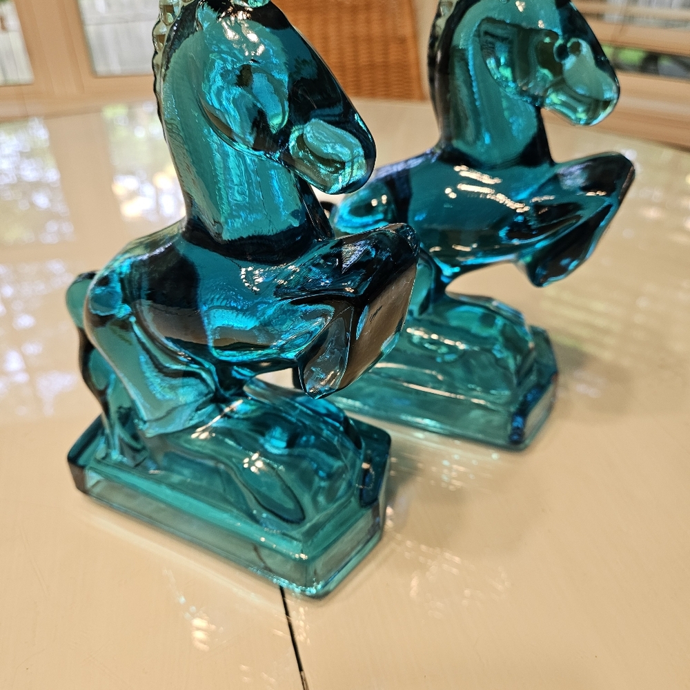 Vintage L E Smith Blue glass horse bookends Mid Century. - Picture 5 of 8